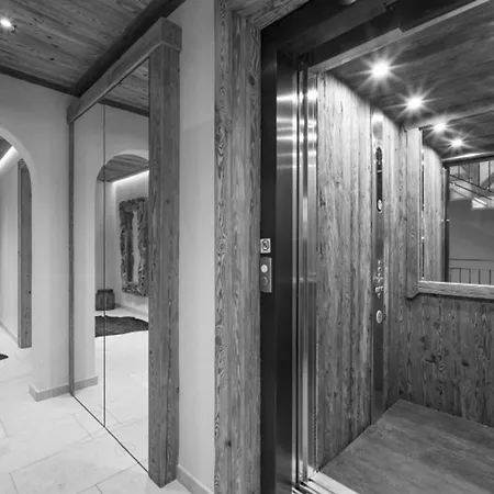 Διαμέρισμα Entire Chalet With Pool And Sauna *