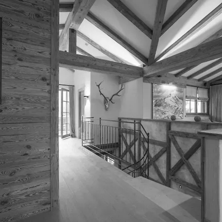 Entire Chalet With Pool And Sauna Διαμέρισμα