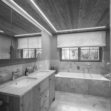 Entire Chalet With Pool And Sauna Διαμέρισμα