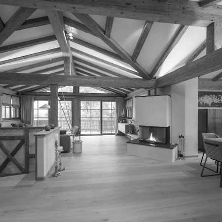 Διαμέρισμα Entire Chalet With Pool And Sauna *