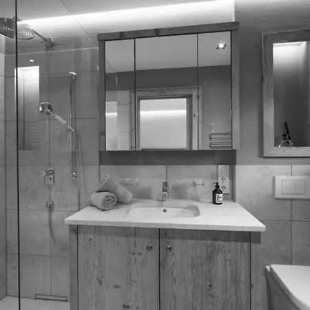 Entire Chalet With Pool And Sauna Διαμέρισμα